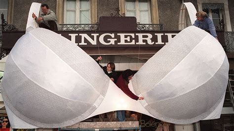 thelargestbrasize|what is the largest bra size world.